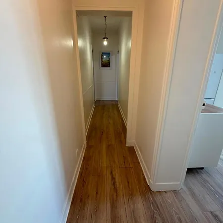 3 Bedroom Near Paris