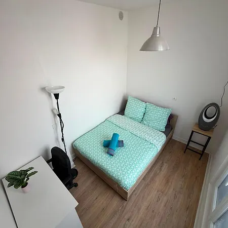 3 Bedroom Near Paris *
