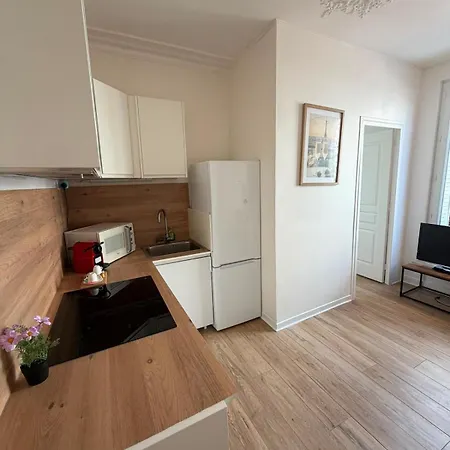 Appartement 3 Bedroom Near Paris